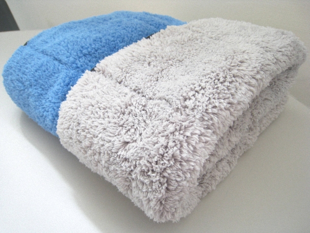 Premium Thick Plush Car Drying Towel 2